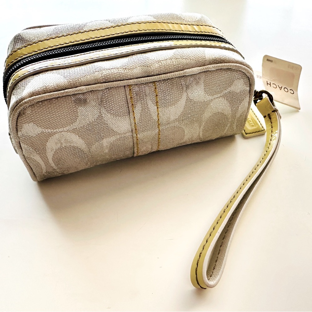 COACH Signature Small Cosmetic Case